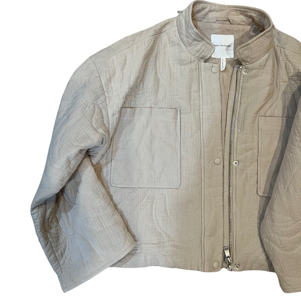 brand new never worn xl women quilted neutral avec les filles jacket perfect!!!